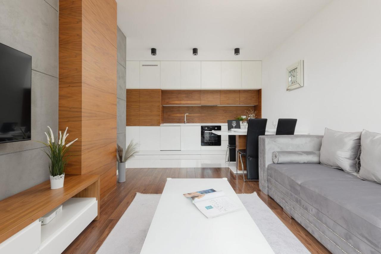 Glamorous Wilanow Apartment By Renters Warsawa Bagian luar foto