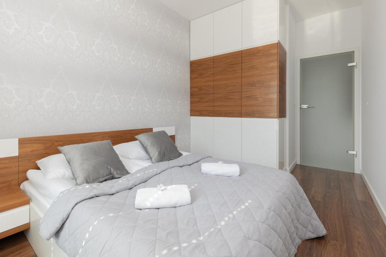Glamorous Wilanow Apartment By Renters Warsawa Bagian luar foto